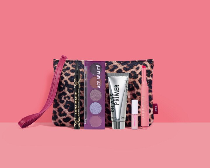 best makeup subscription boxes - IPSY Original Glam Bag with deluxe samples